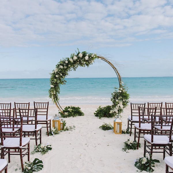 Cliff overlook photo spot near beach