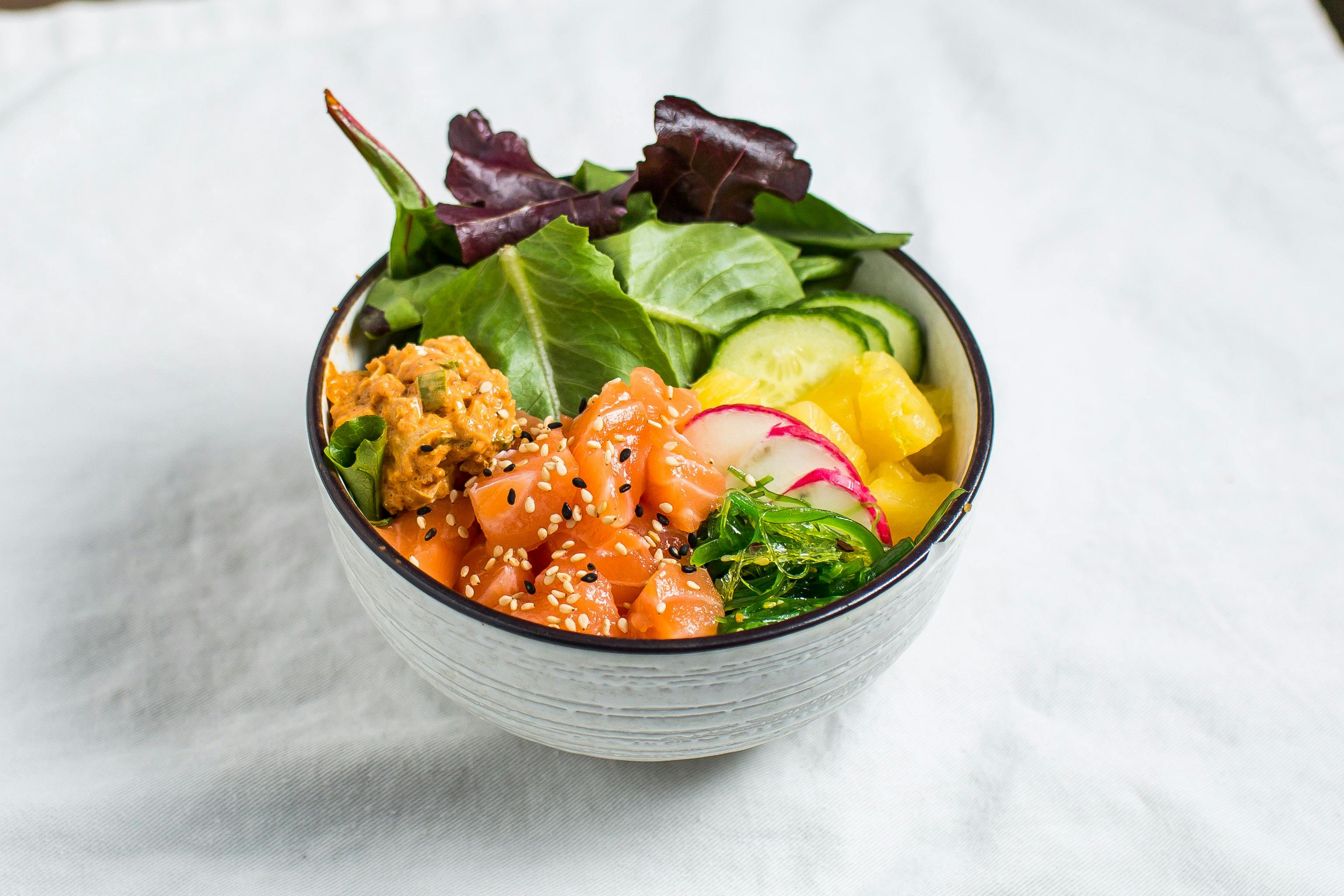 Salom Poke Bowl