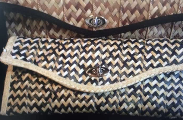 Dorimade Designs Blended Straw Clutch