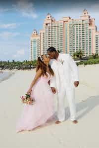 Barefoot in Paradise: The Best Places to Elope in the Bahamas