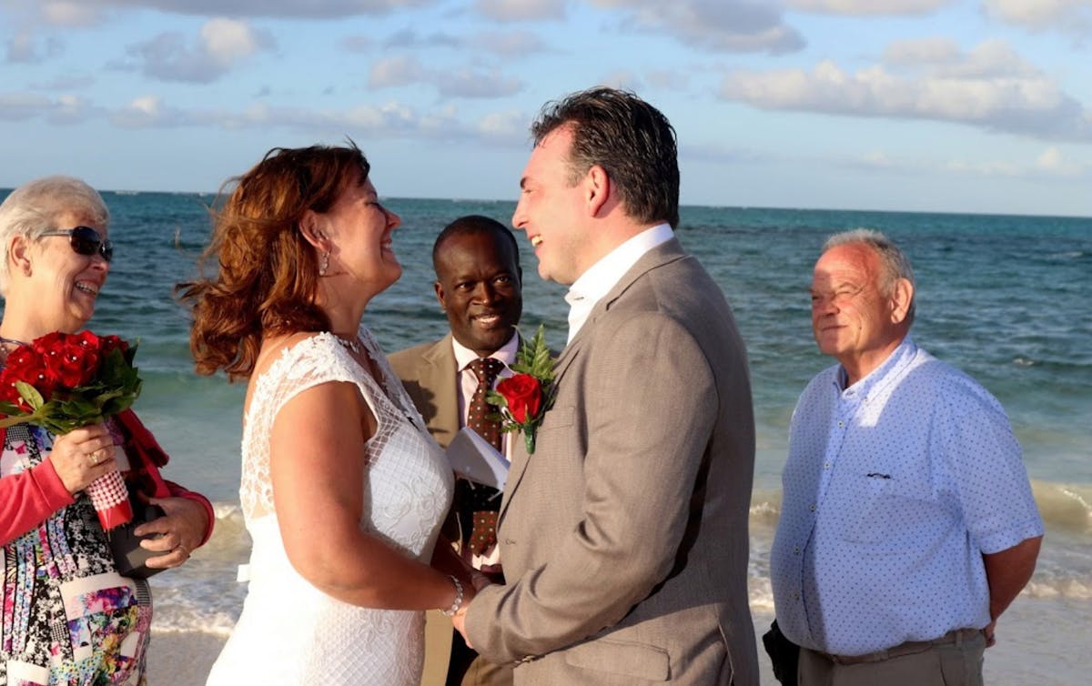 elopement packages in Bahamas