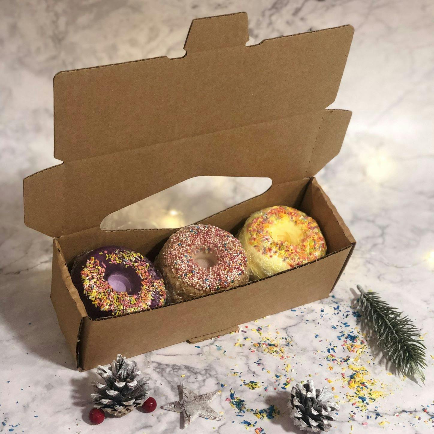 Set Of 3 Donut Bathbombs Gift Pack - Mix 2 Image