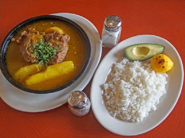 Sancocho de Res Colombiano al Estilo La Casona Restaurant