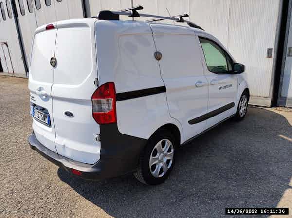  Ford Transit COURIER 1.5 TDCI 75CV TREND E6