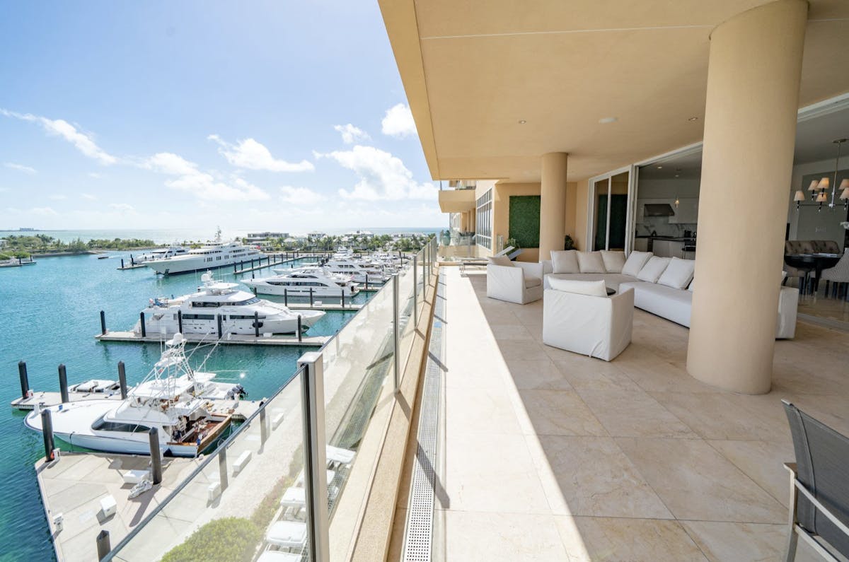 Luxury homes for sale in The Bahamas at Albany