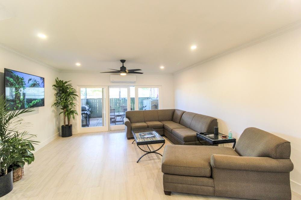 Homes for sale in the Bahamas under $300K