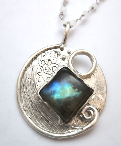  Ciondolo con labradorite