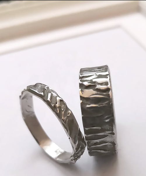 anello in acciaio chirurgico