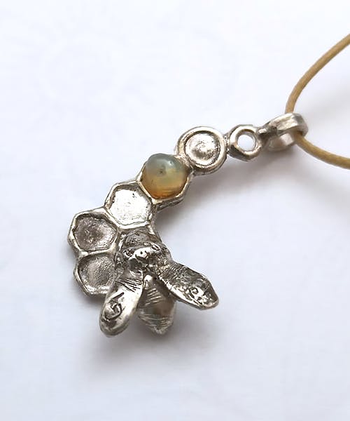 Ciondolo in argento con opale