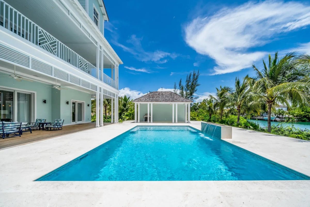 single-family homes for sale in the bahamas