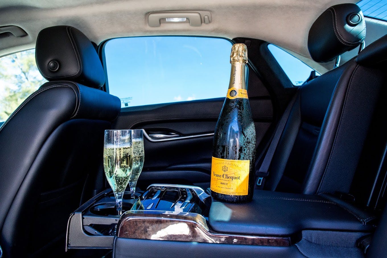Why Choose Limo Service Nassau Bahamas?