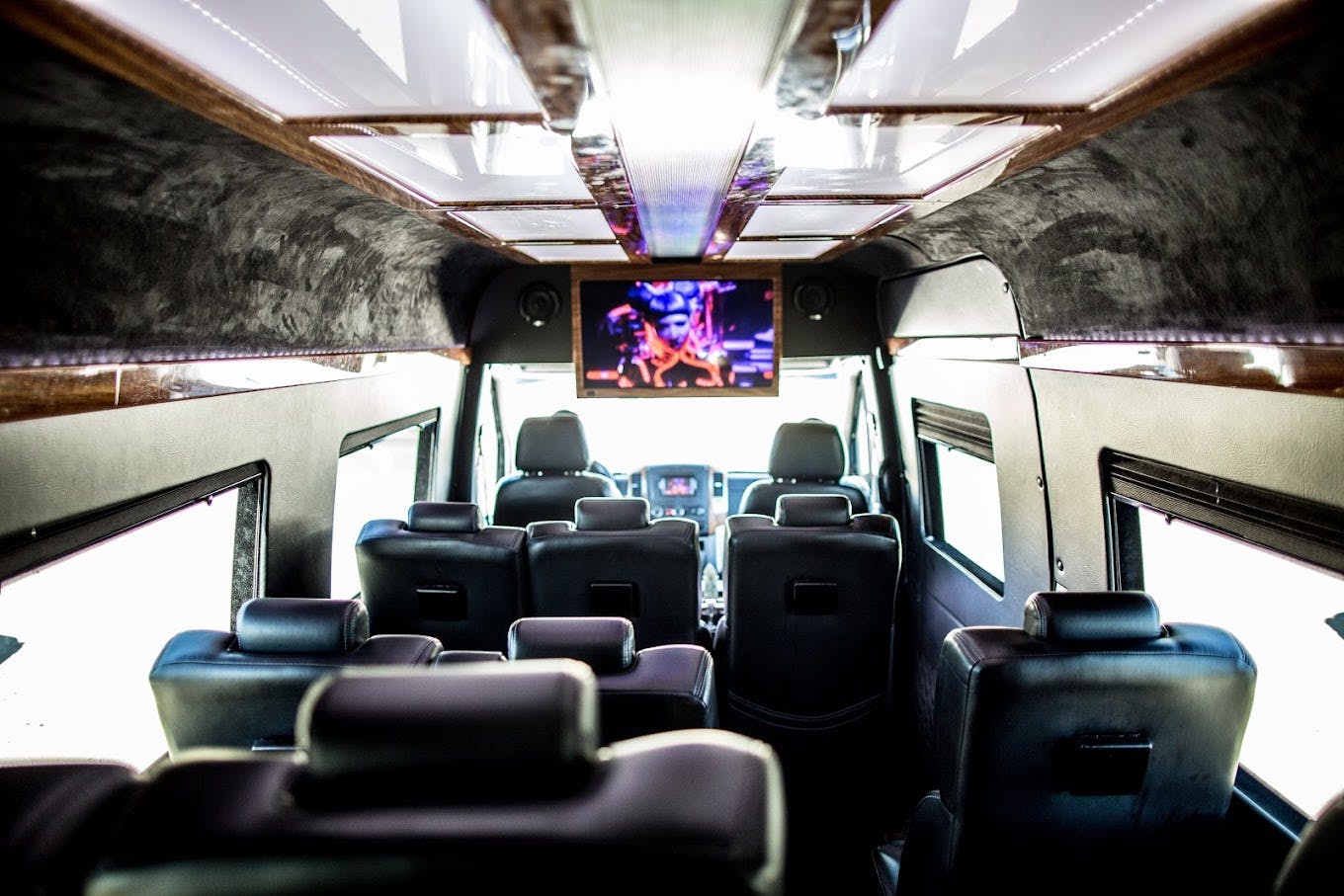 Nassau Airport Transportation for Groups