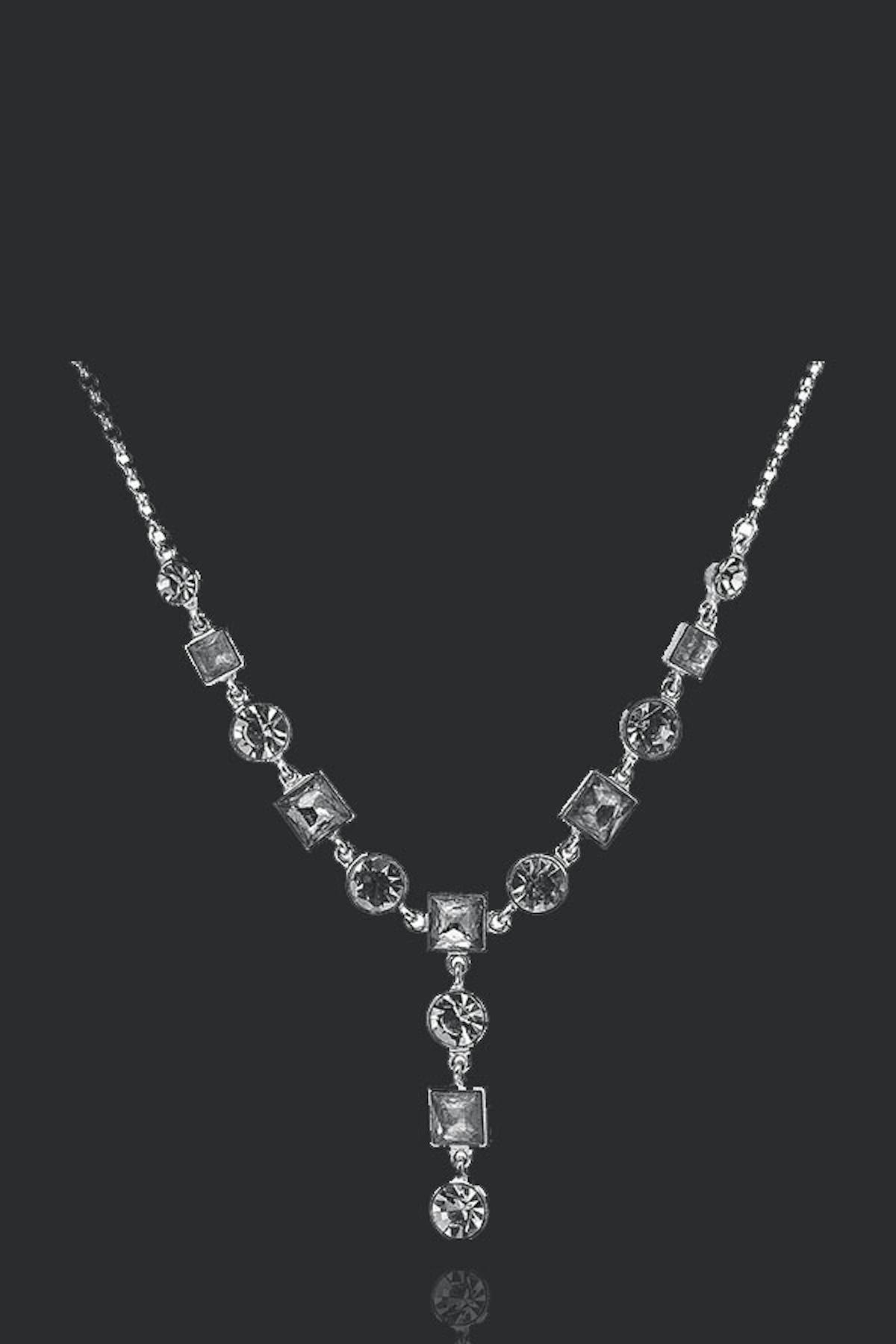 Necklace With Diamond Pendant