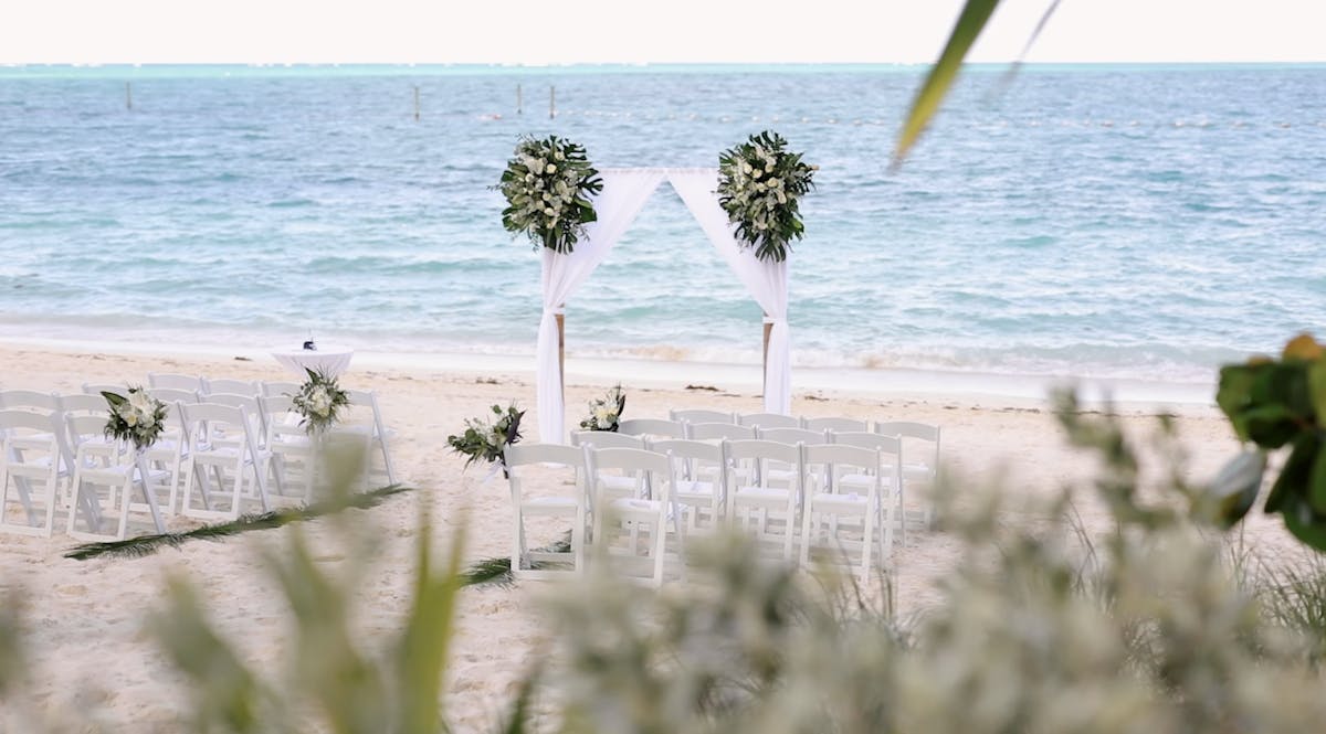 Bahamas symbolic wedding on the beach