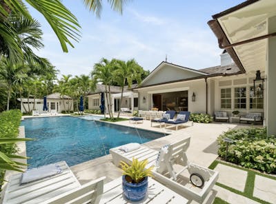 Single-family Home for Sale in Lyford Cay Bahamas.