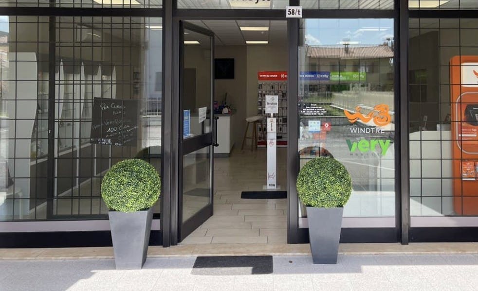 TELEFONIA - ASSISTENZA - RIPARAZIONI - LUCE & GAS