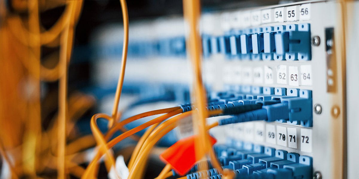 <span class="orange-text">Consulenza </span> Informatica<br>