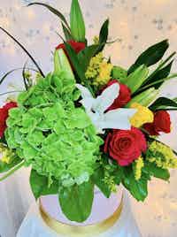 Nassau Bahamas Flower Delivery: Effortlessly Brighten Someone's Day