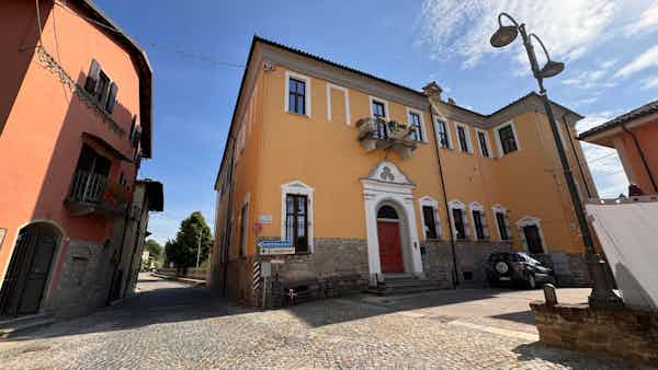 "Porta Rossa" palace