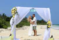 Sharyn & Damien's Bahamas Destination Wedding