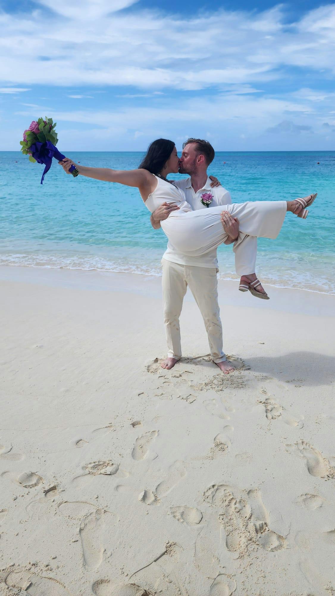 Vania & Rory British Citizens Getting Married Abroad in the Bahamas