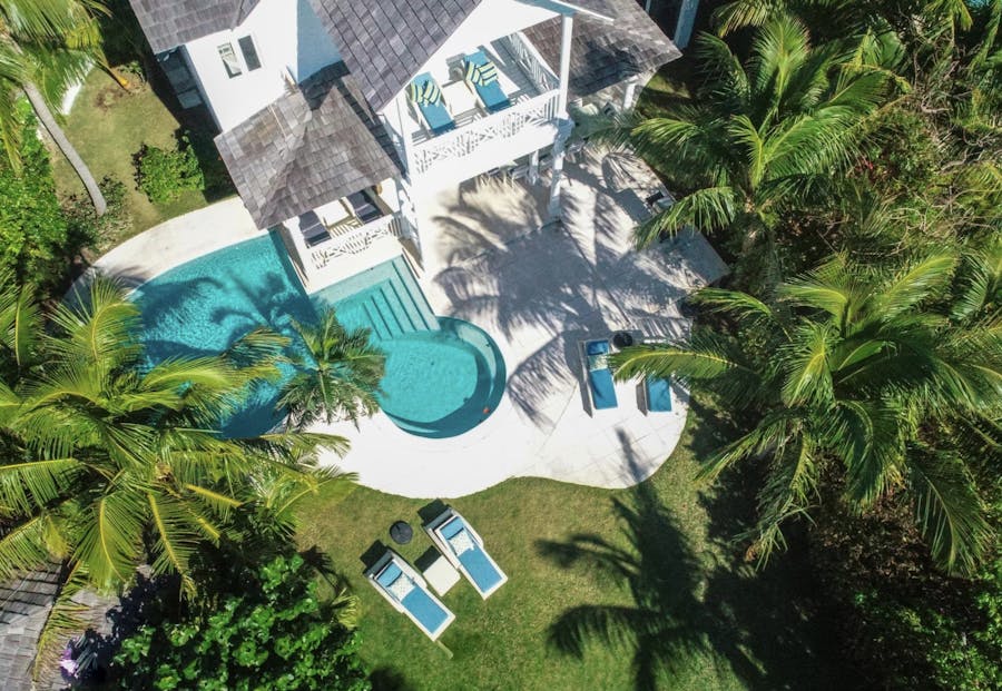 Eleuthera single family oceanfront homes near pink-sand beaches