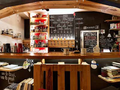 Drake Pub | Interior Design Locale Hospitality