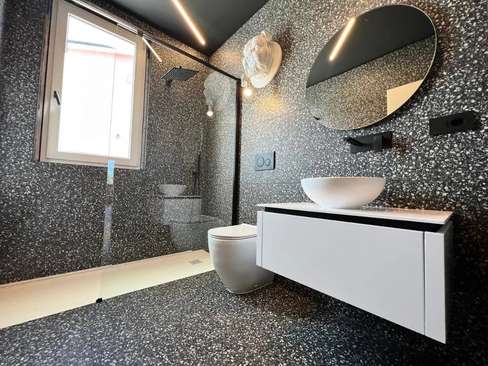 Trasformazione completa da struttura grezza a casa contemporanea Lodi