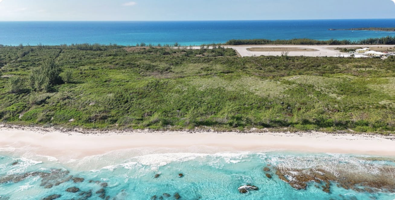Jhade Beach Governor’s Harbour Eleuthera Bahamas