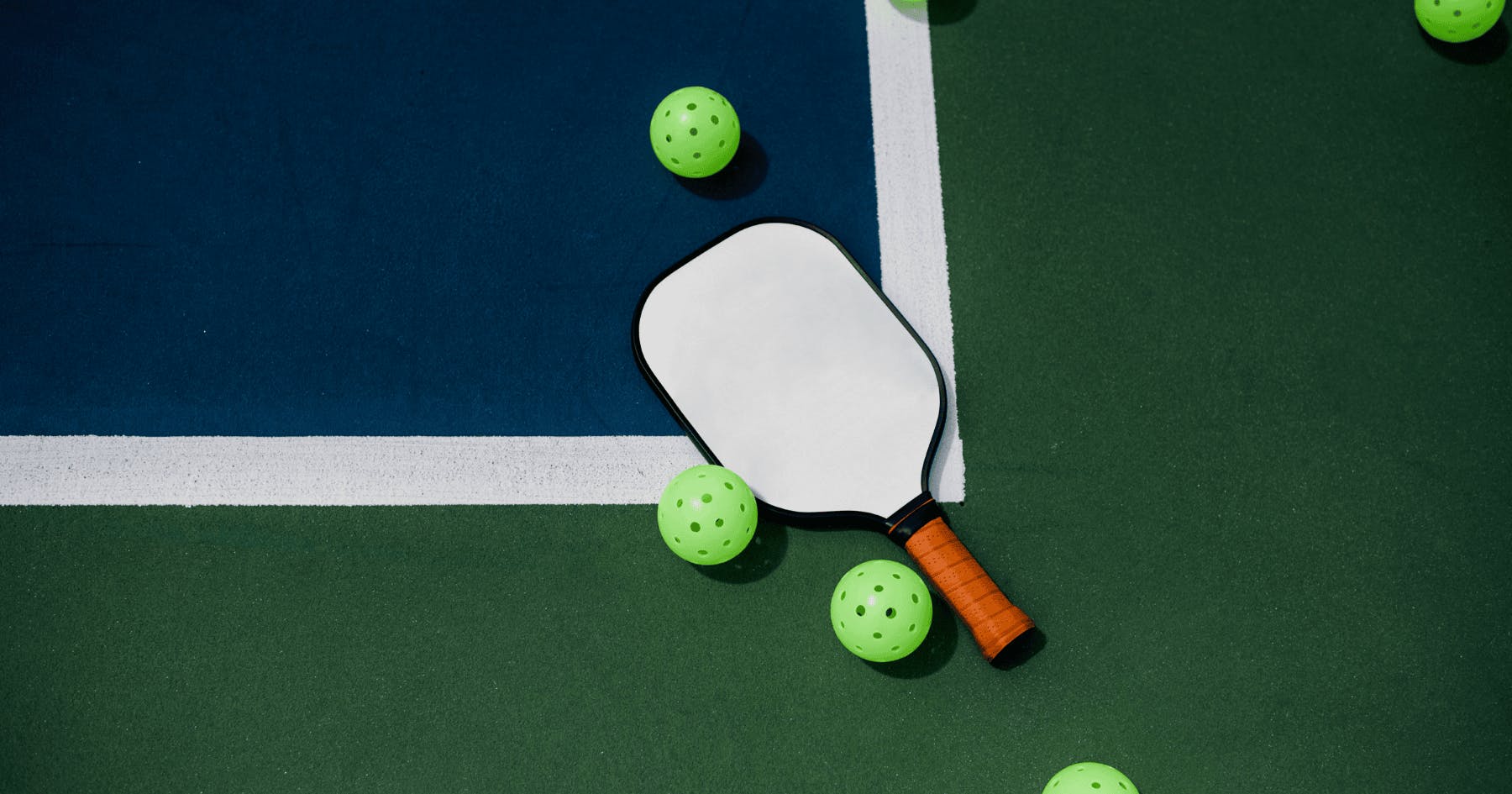 Choosing the Right Pickleball Paddle